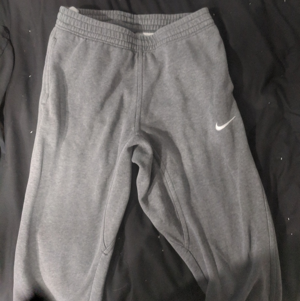 Nike sweatpant joggers